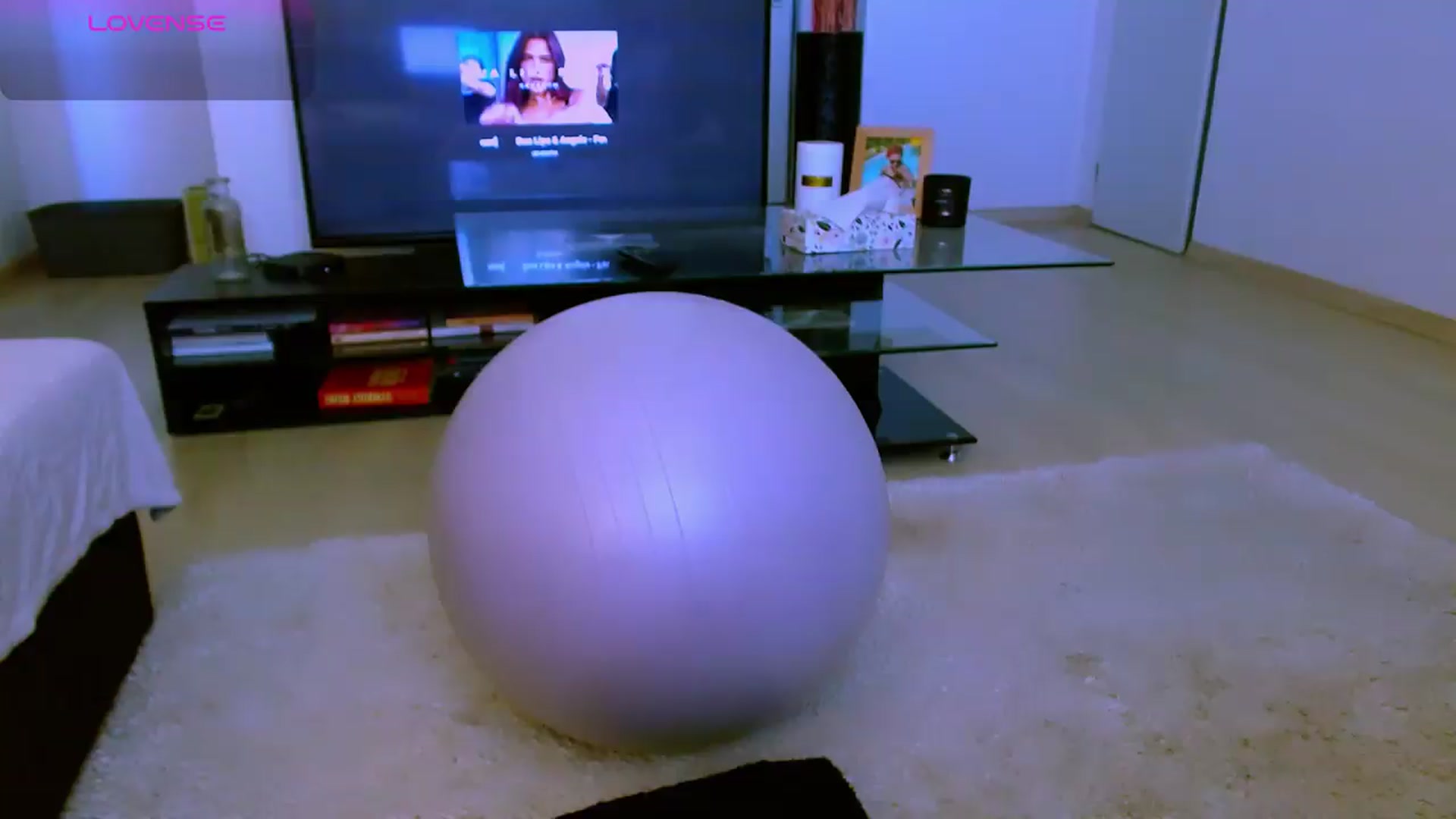 Gallery image thumbnail from YourArielXXX's myfreecams stream on, 06/14/2026, 15:10 image 4 of 20