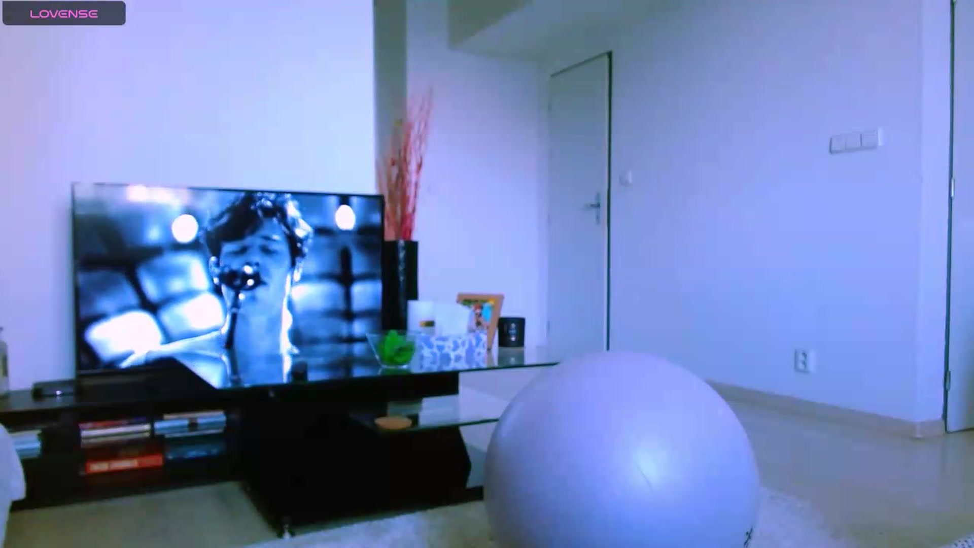 Gallery image thumbnail from YourArielXXX's myfreecams stream on, 08/10/2026, 16:59 image 16 of 20