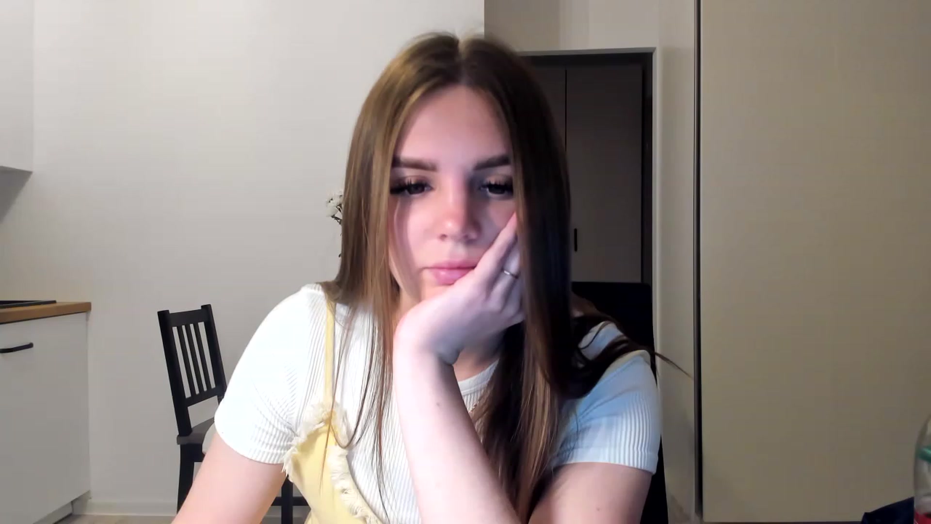 Gallery image thumbnail from YourBabeDoll's myfreecams stream on, 06/04/2023, 21:15 image 16 of 20