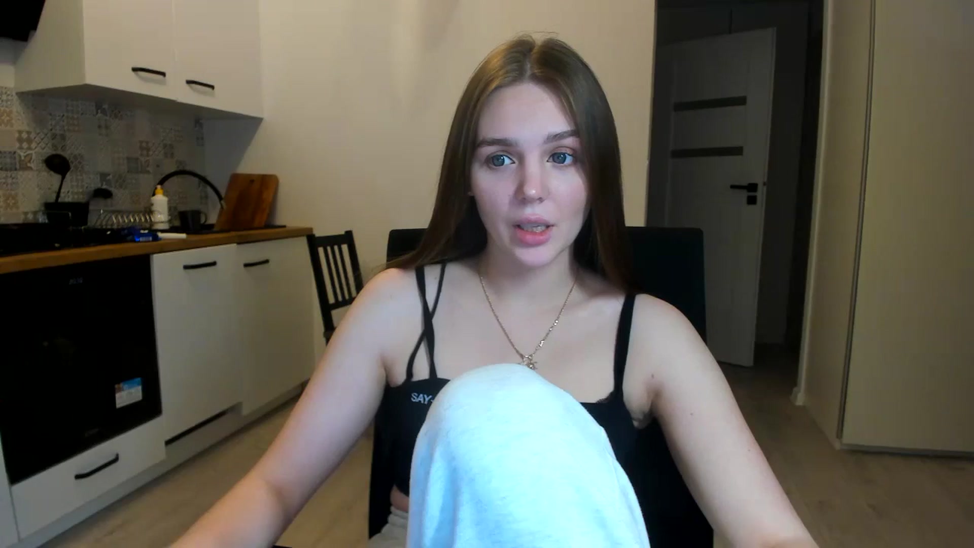 Gallery image thumbnail from YourBabeDoll's myfreecams stream on, 11/06/2023, 01:38 image 4 of 20