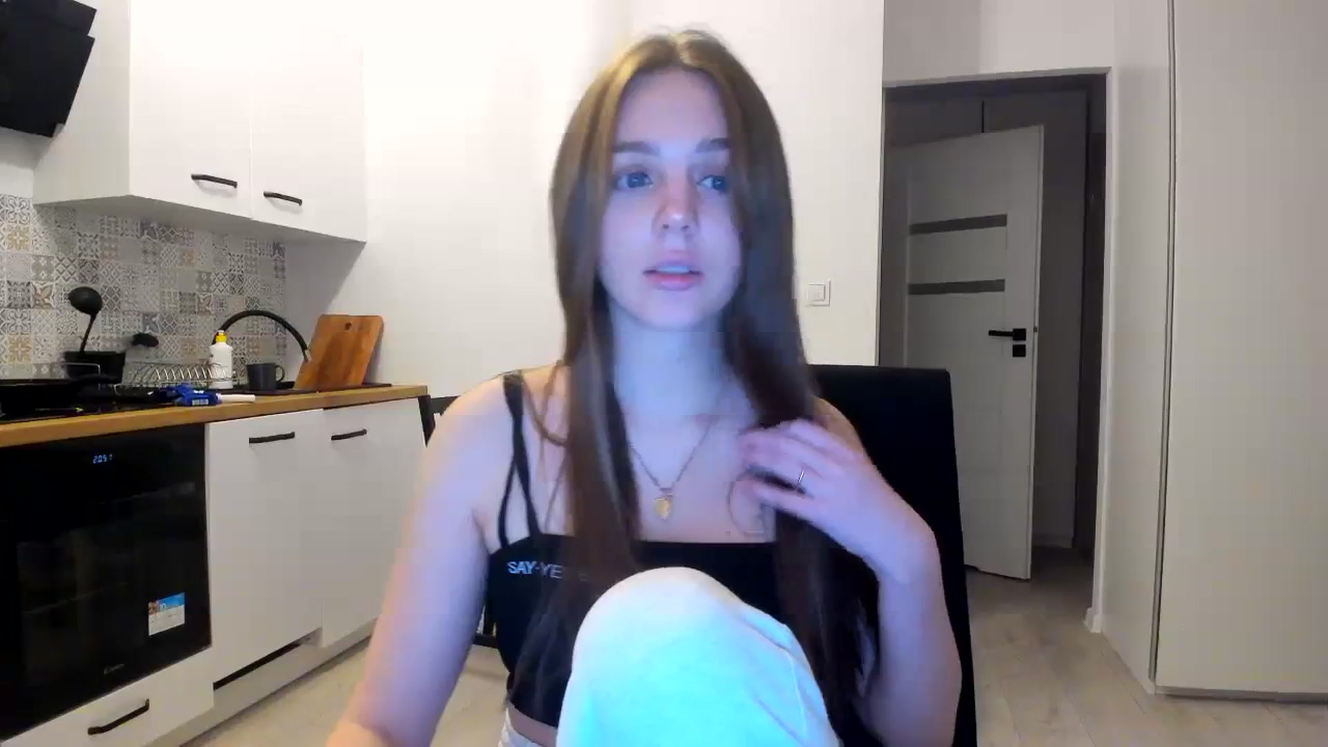 Gallery image thumbnail from YourBabeDoll's myfreecams stream on, 11/06/2023, 01:38 image 10 of 20