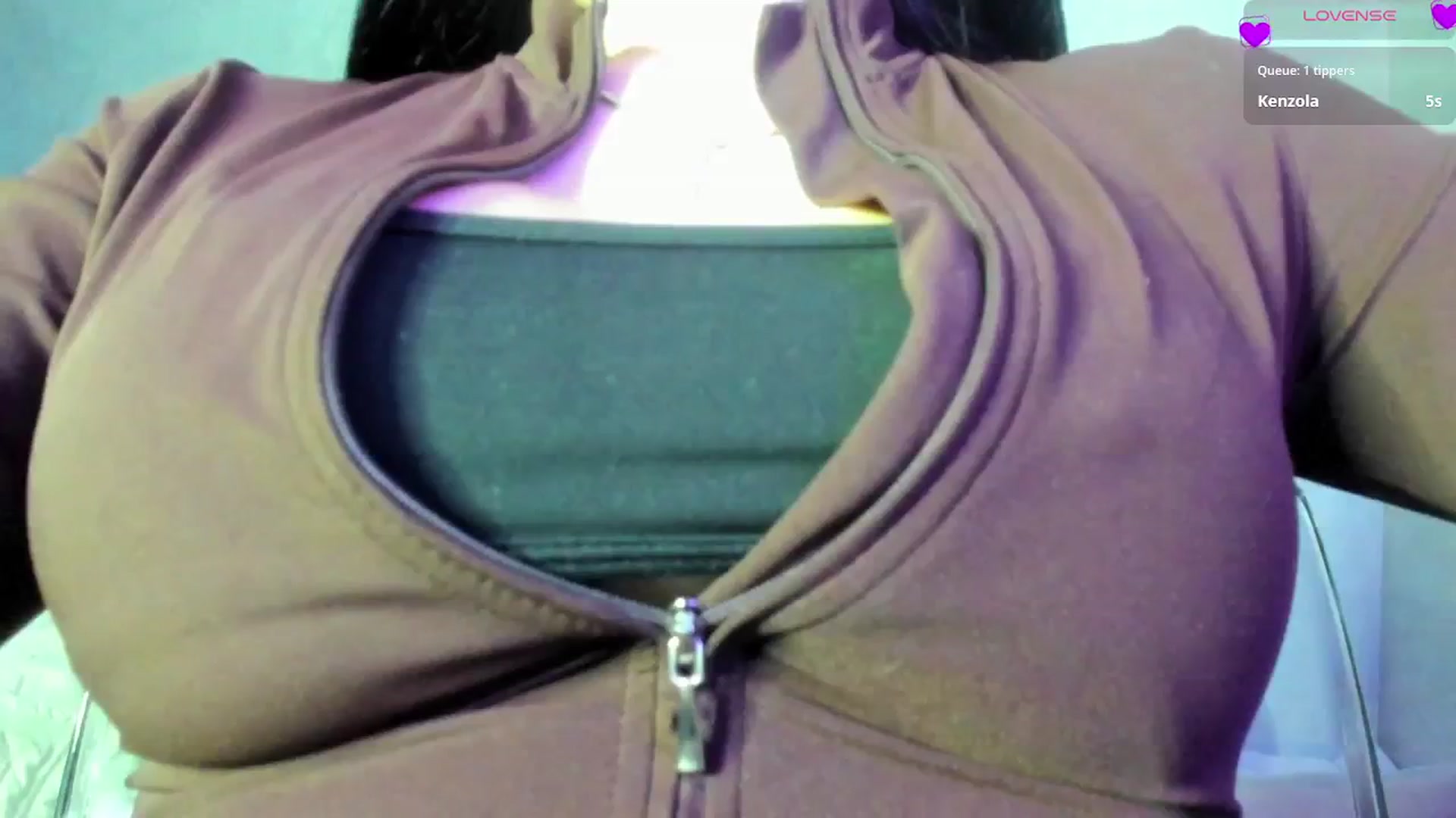 Gallery image thumbnail from YourBestK's myfreecams stream on, 04/16/2026, 17:14 image 18 of 20