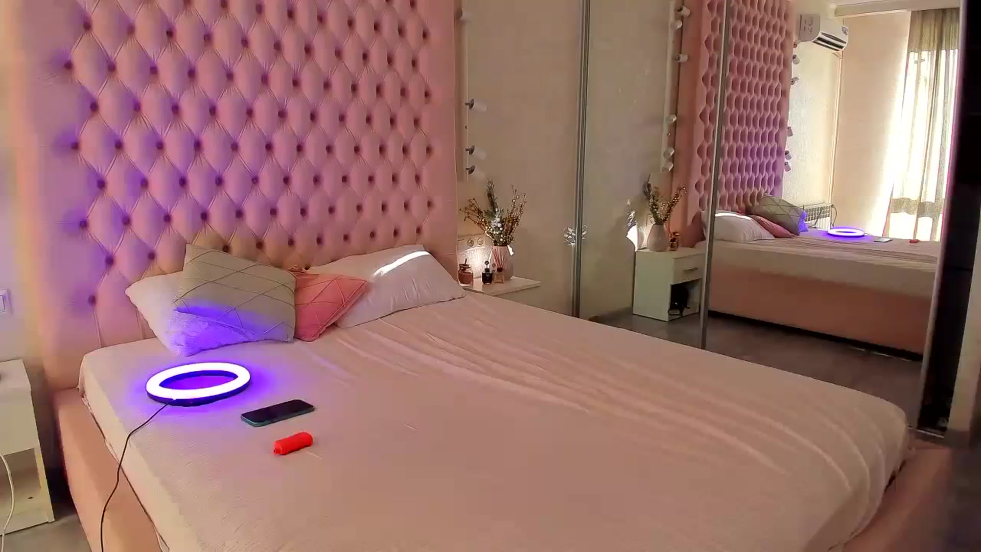 Gallery image thumbnail from YourBrunette_'s myfreecams stream on, 04/05/2024, 14:33 image 18 of 20