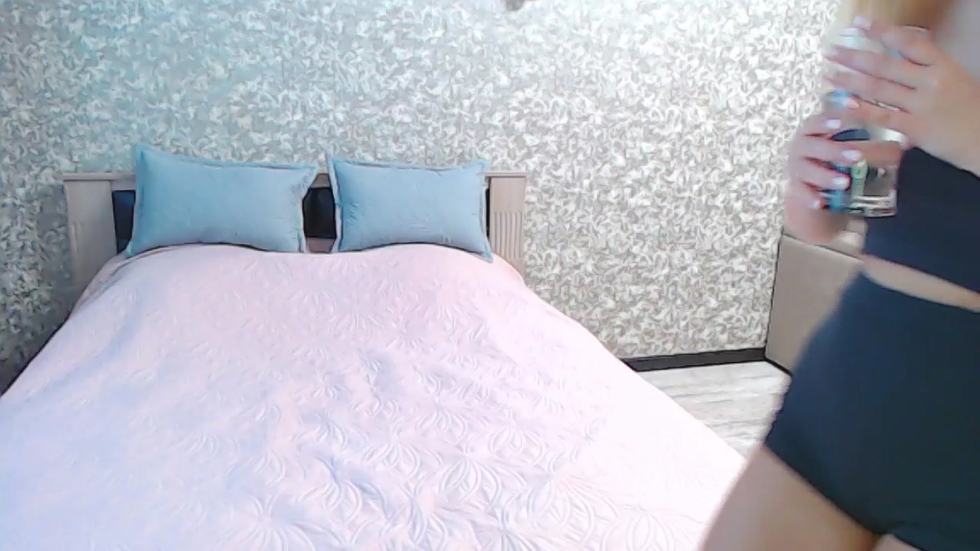 Gallery image thumbnail from YourBunny_'s myfreecams stream on, 07/03/2024, 06:02 image 9 of 20