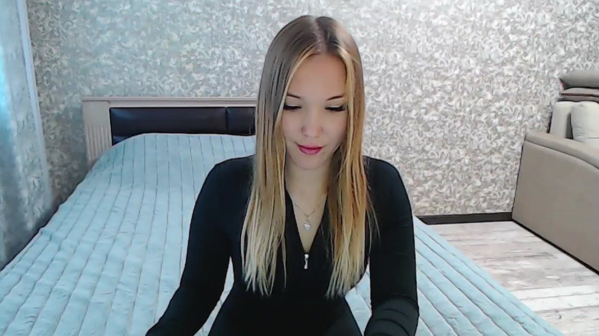 Gallery image thumbnail from YourBunny_'s myfreecams stream on, 10/09/2024, 07:49 image 8 of 20