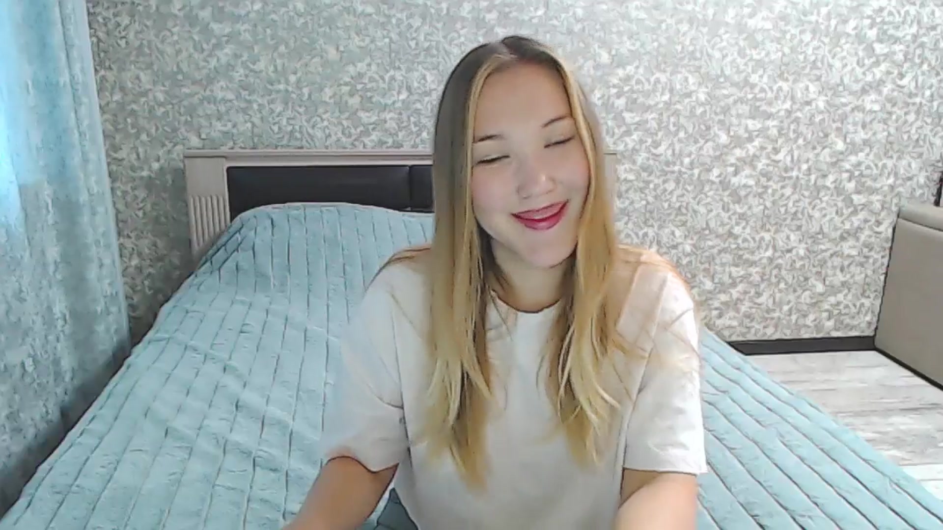 Gallery image thumbnail from YourBunny_'s myfreecams stream on, 10/23/2024, 06:10 image 9 of 20