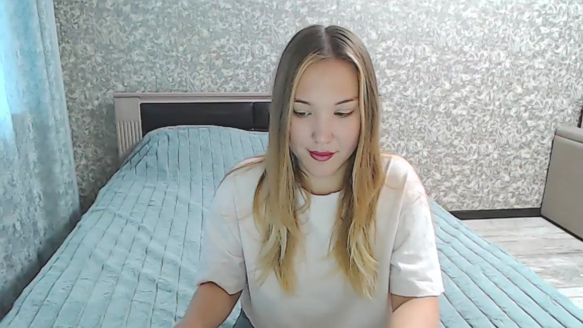 Gallery image thumbnail from YourBunny_'s myfreecams stream on, 10/23/2024, 06:10 image 14 of 20