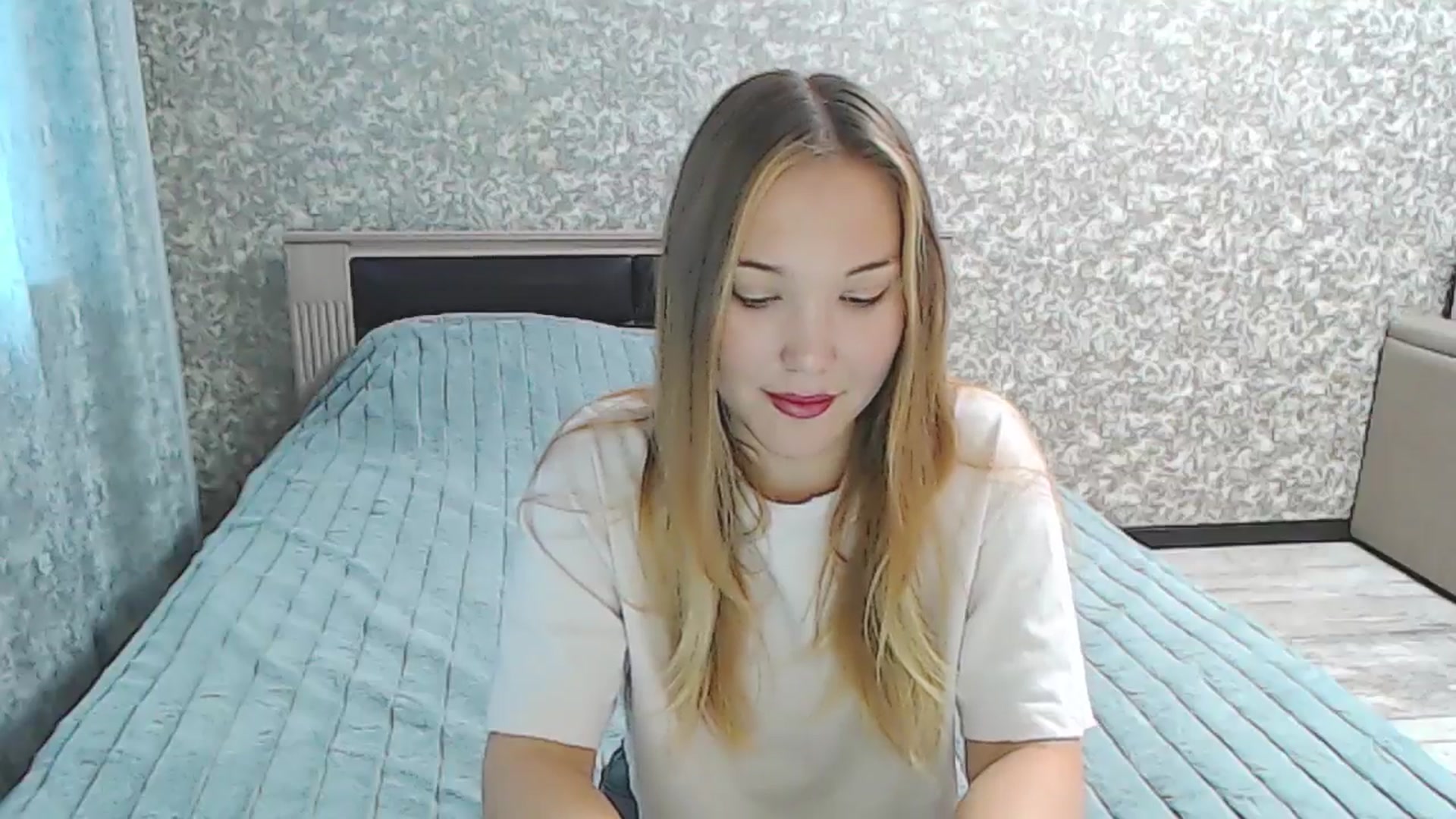 Gallery image thumbnail from YourBunny_'s myfreecams stream on, 10/23/2024, 06:10 image 13 of 20