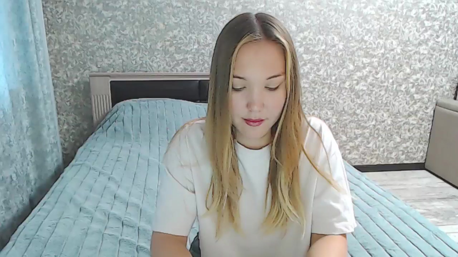 Gallery image thumbnail from YourBunny_'s myfreecams stream on, 10/23/2024, 06:28 image 12 of 20