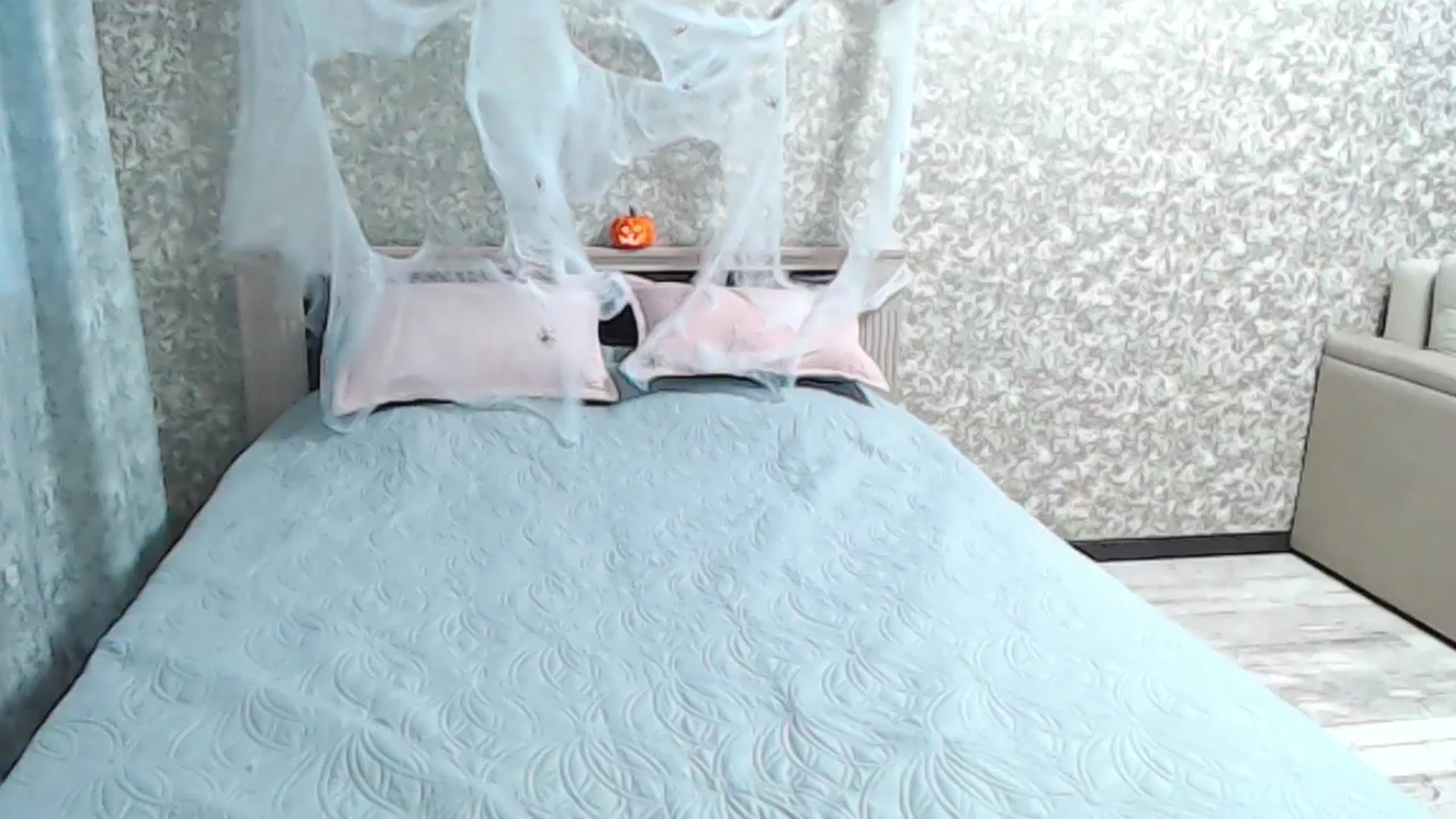 Gallery image thumbnail from YourBunny_'s myfreecams stream on, 10/31/2024, 05:49 image 10 of 20