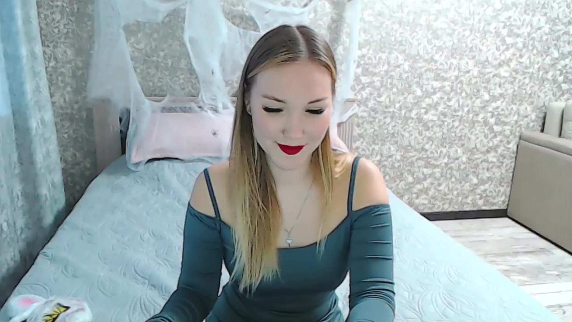 Gallery image thumbnail from YourBunny_'s myfreecams stream on, 10/31/2024, 07:05 image 13 of 20