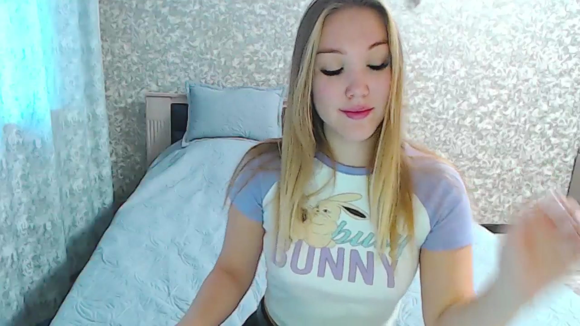Gallery image thumbnail from YourBunny_'s myfreecams stream on, 11/04/2024, 04:35 image 10 of 20