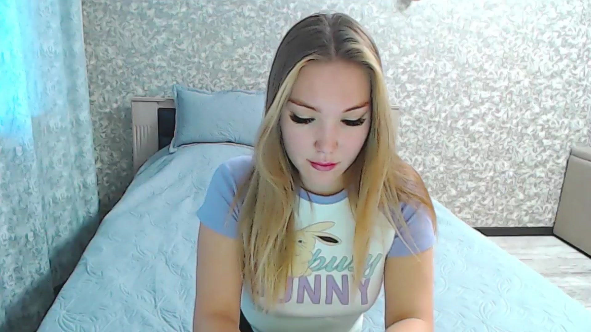 Gallery image thumbnail from YourBunny_'s myfreecams stream on, 11/04/2024, 04:35 image 2 of 20