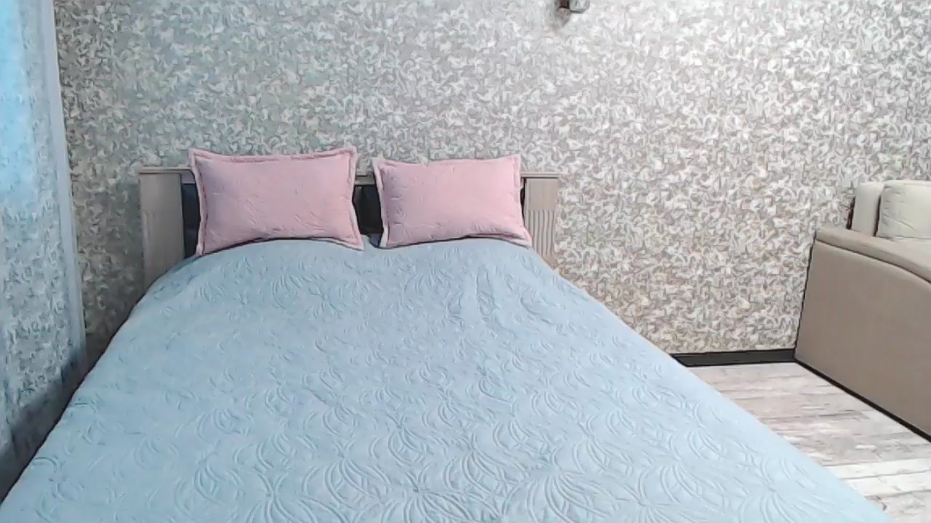 Gallery image thumbnail from YourBunny_'s myfreecams stream on, 11/06/2024, 05:57 image 11 of 20