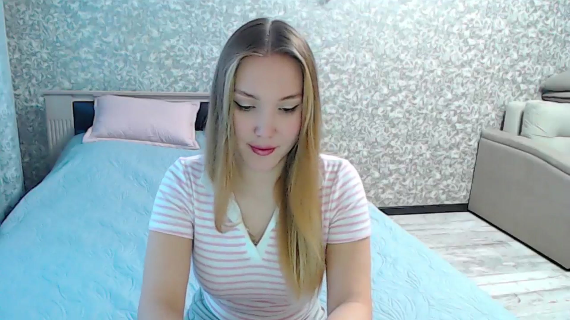 Gallery image thumbnail from YourBunny_'s myfreecams stream on, 12/11/2024, 06:45 image 19 of 20