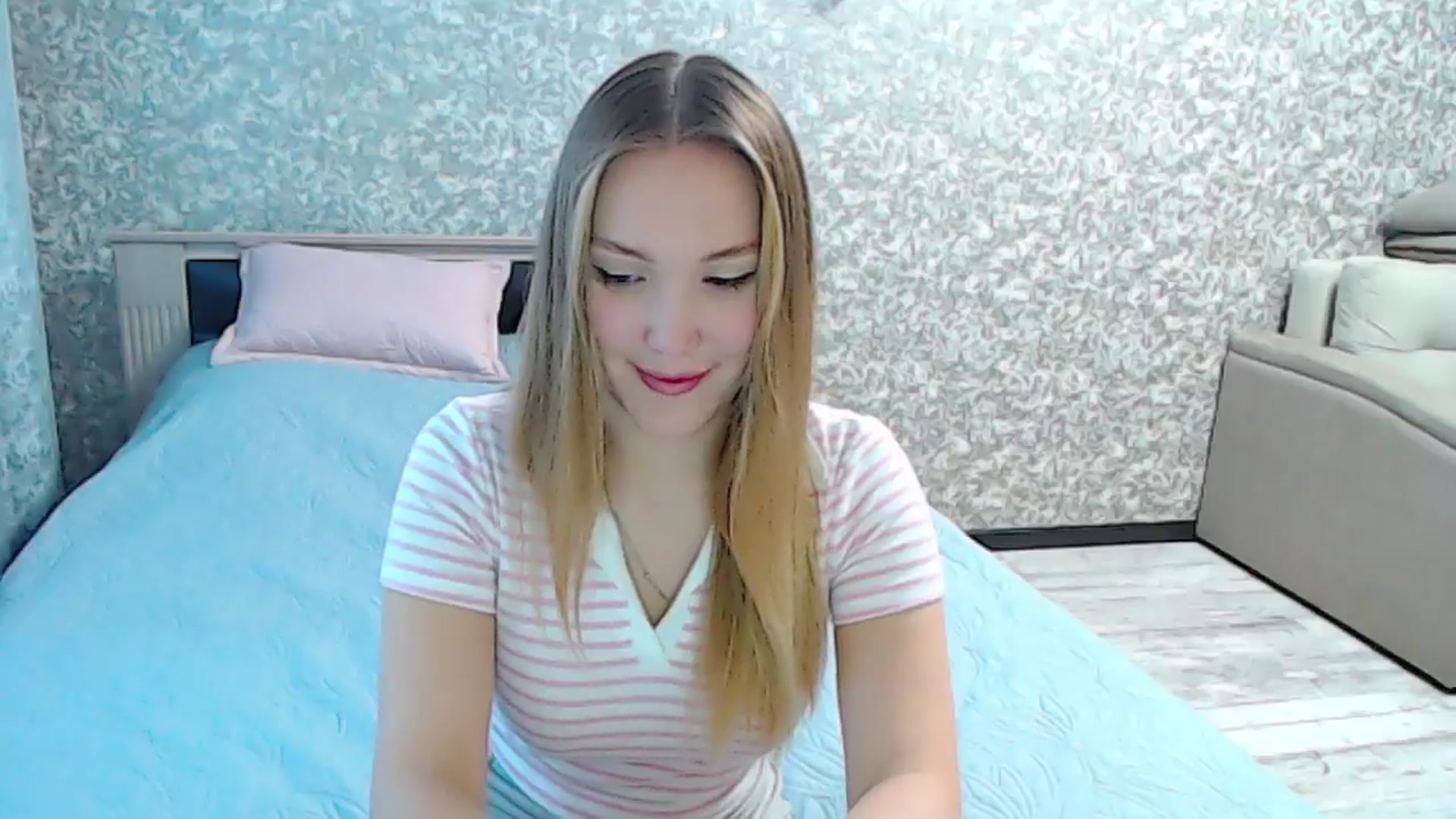 Gallery image thumbnail from YourBunny_'s myfreecams stream on, 12/11/2024, 07:15 image 8 of 20