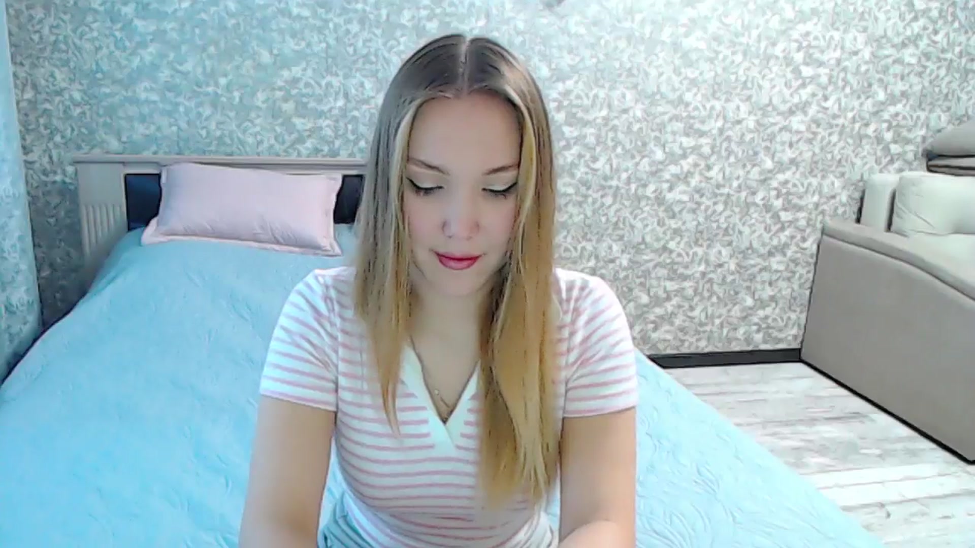 Gallery image thumbnail from YourBunny_'s myfreecams stream on, 12/11/2024, 07:15 image 5 of 20