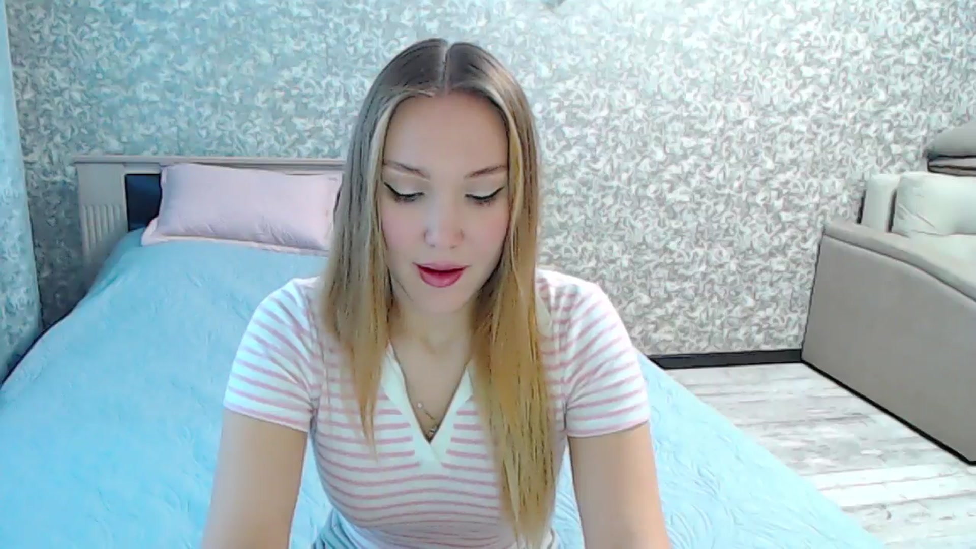 Gallery image thumbnail from YourBunny_'s myfreecams stream on, 12/11/2024, 07:15 image 3 of 20