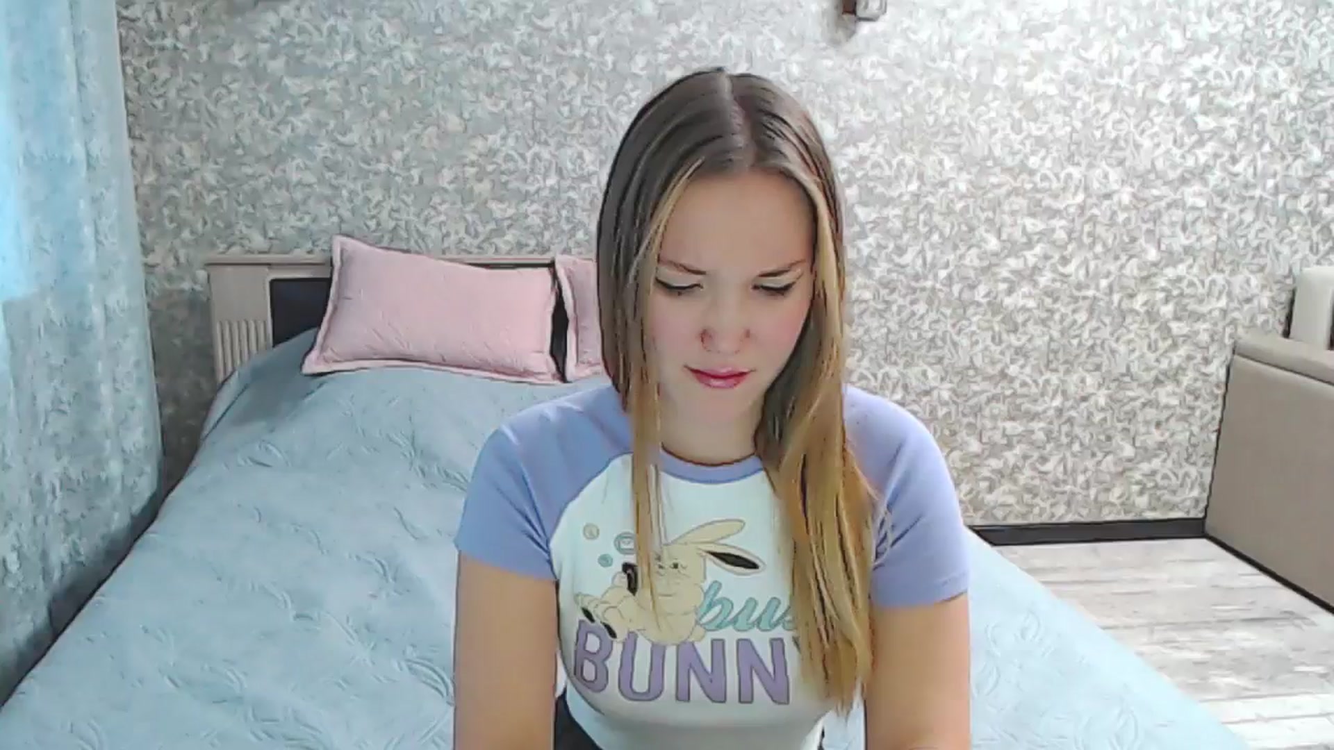 Gallery image thumbnail from YourBunny_'s myfreecams stream on, 12/12/2024, 08:16 image 17 of 20