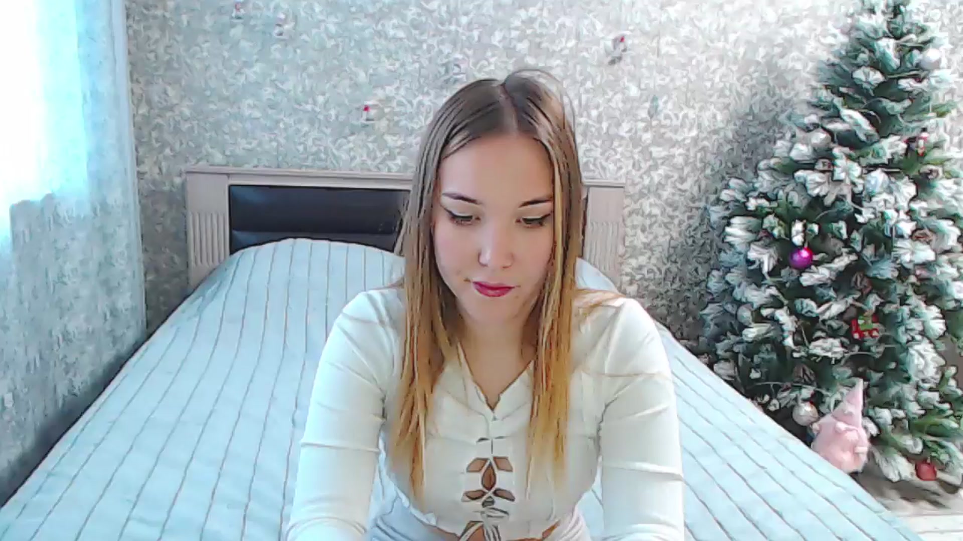 Gallery image thumbnail from YourBunny_'s myfreecams stream on, 12/20/2024, 06:58 image 20 of 20