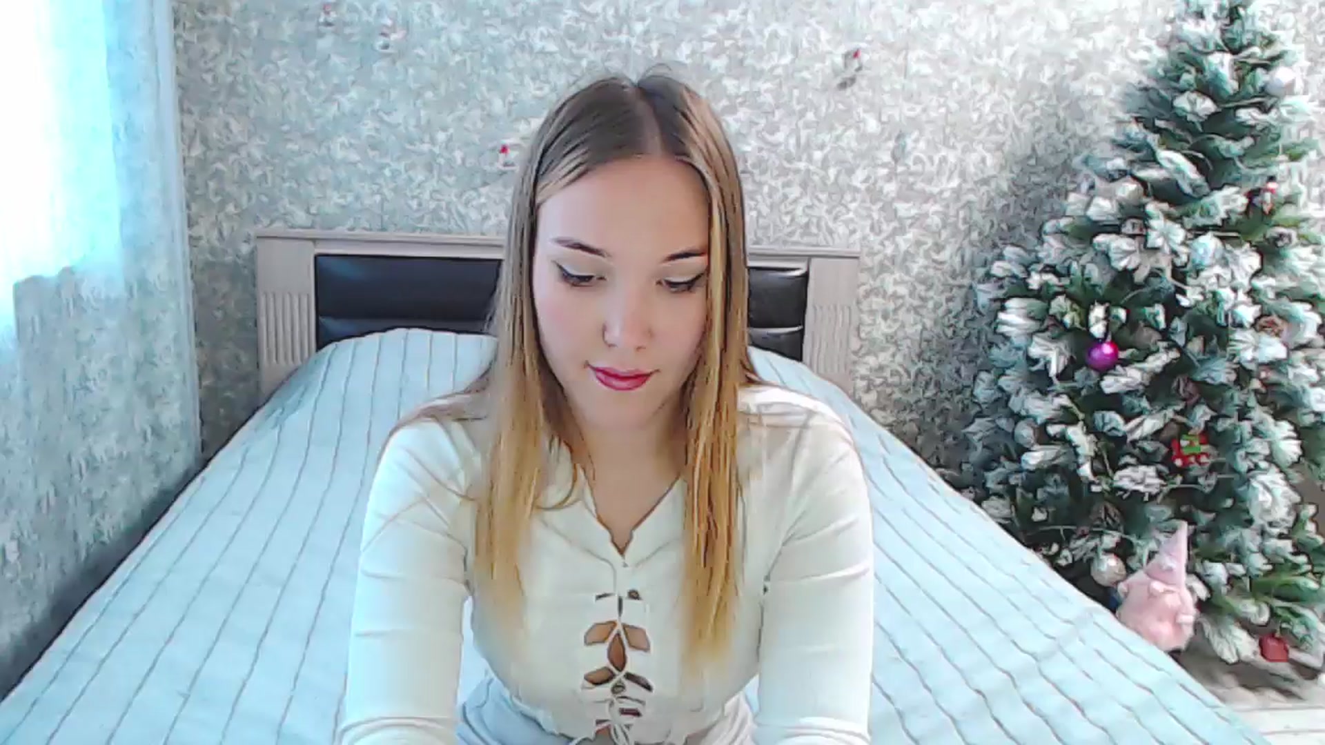 Gallery image thumbnail from YourBunny_'s myfreecams stream on, 12/20/2024, 07:42 image 20 of 20