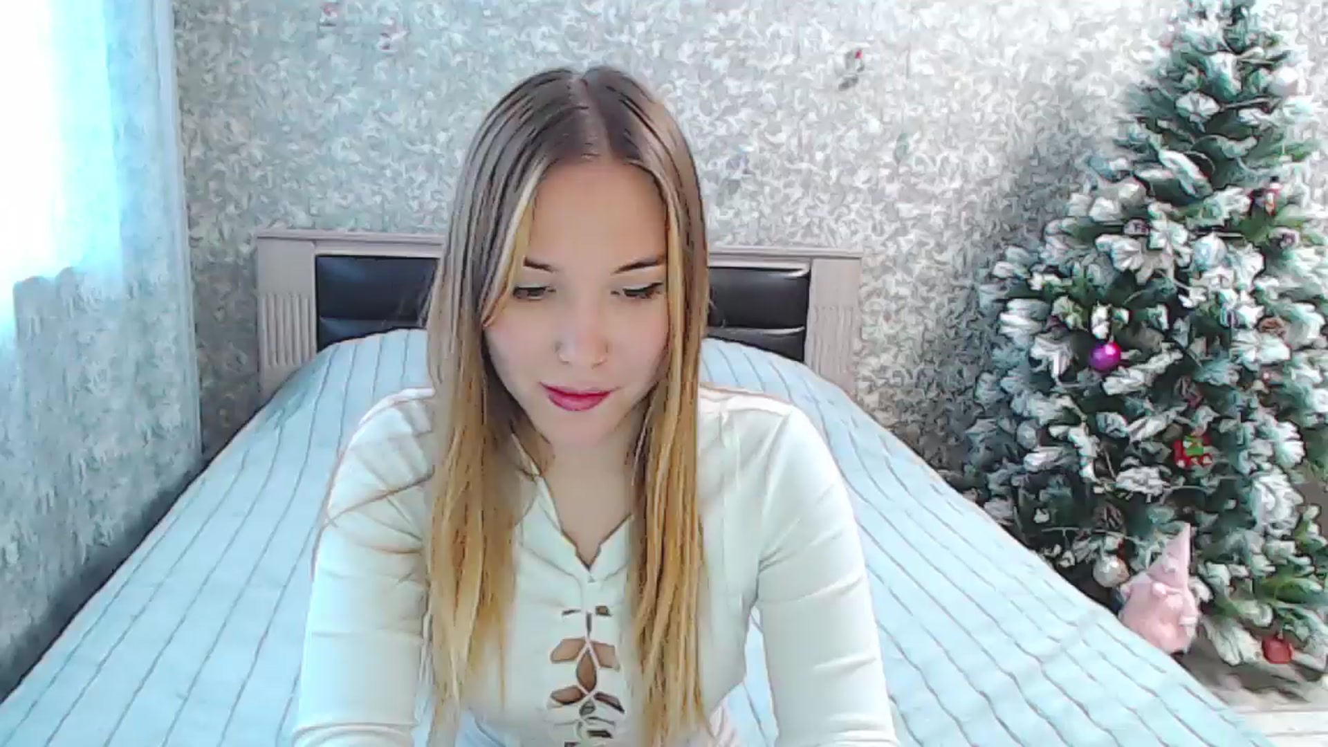 Gallery image thumbnail from YourBunny_'s myfreecams stream on, 12/20/2024, 07:42 image 3 of 20