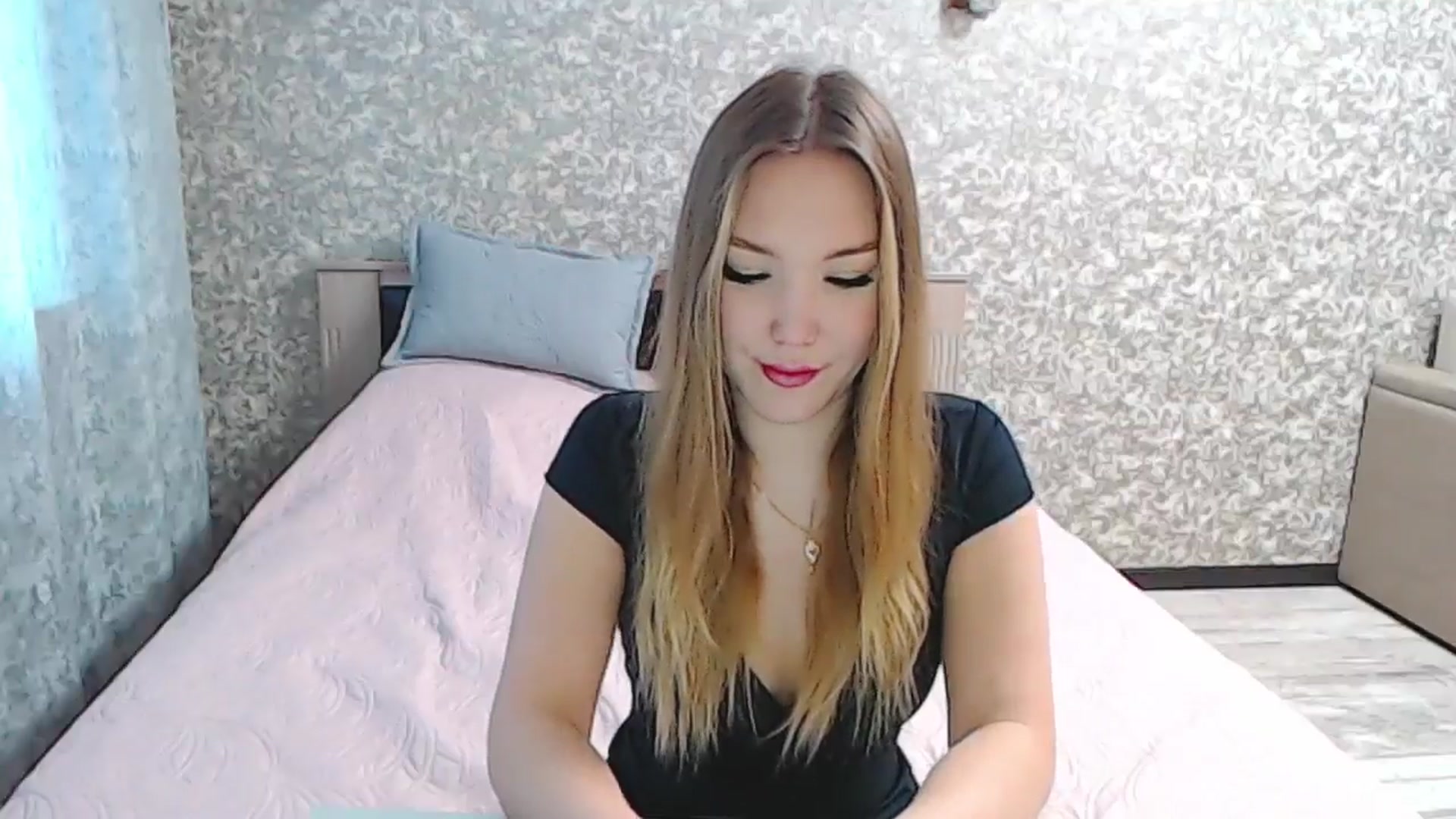 Gallery image thumbnail from YourBunny_'s myfreecams stream on, 01/27/2025, 06:56 image 19 of 20