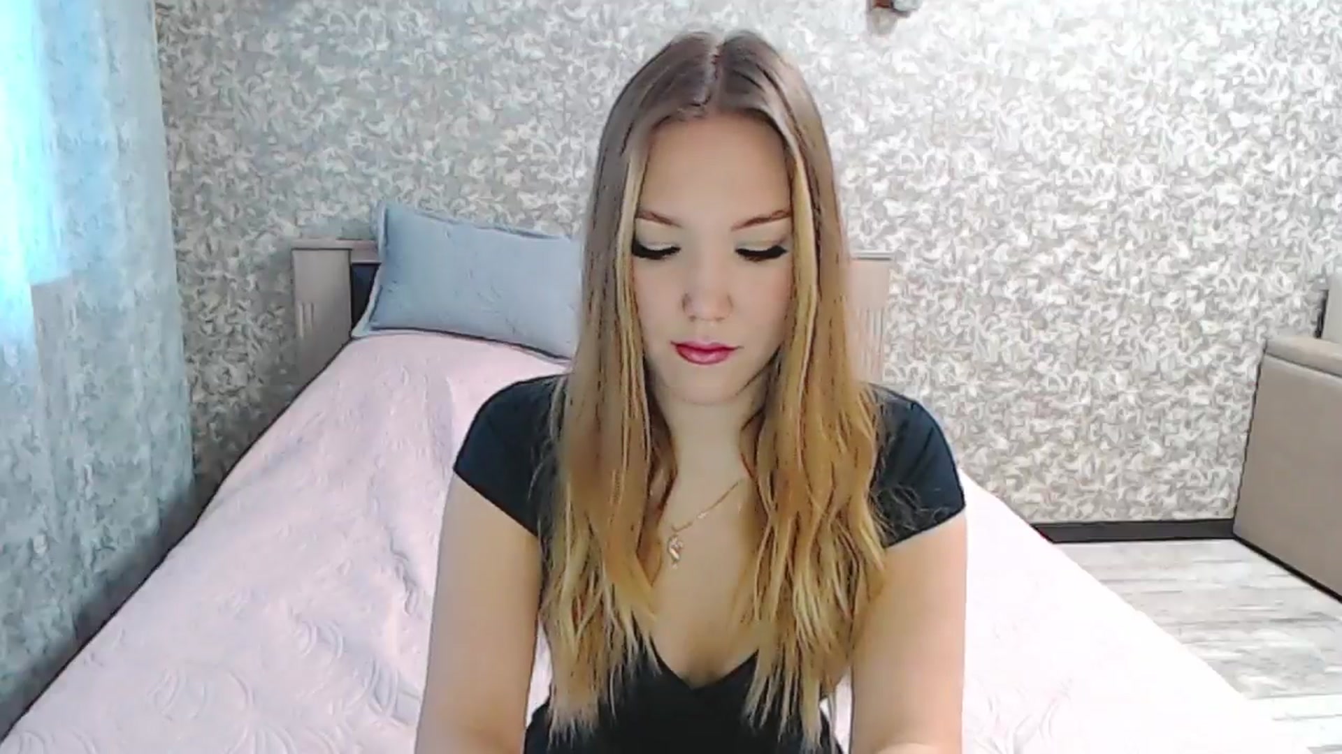 Gallery image thumbnail from YourBunny_'s myfreecams stream on, 01/27/2025, 06:56 image 5 of 20