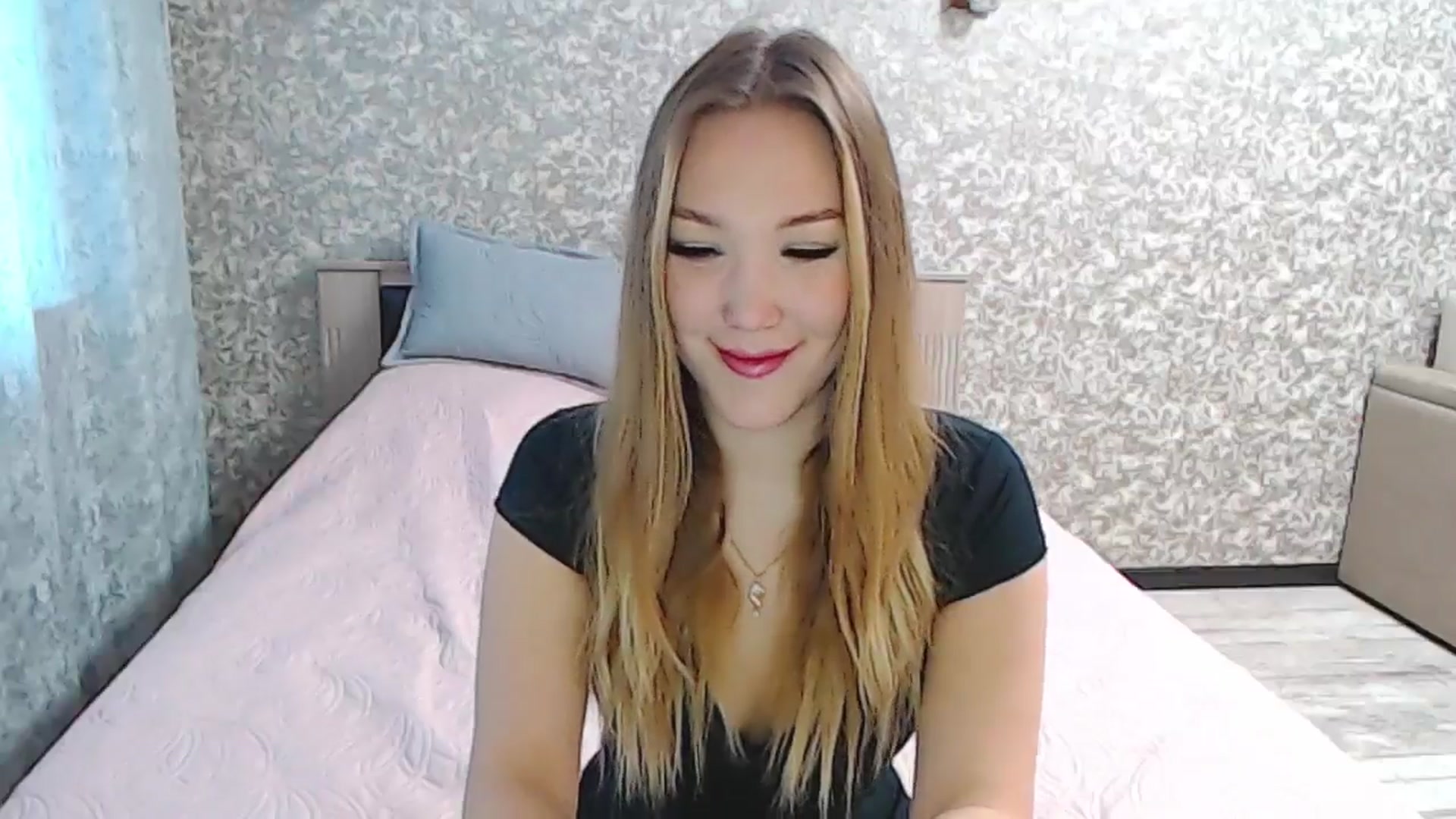 Gallery image thumbnail from YourBunny_'s myfreecams stream on, 01/27/2025, 06:56 image 4 of 20