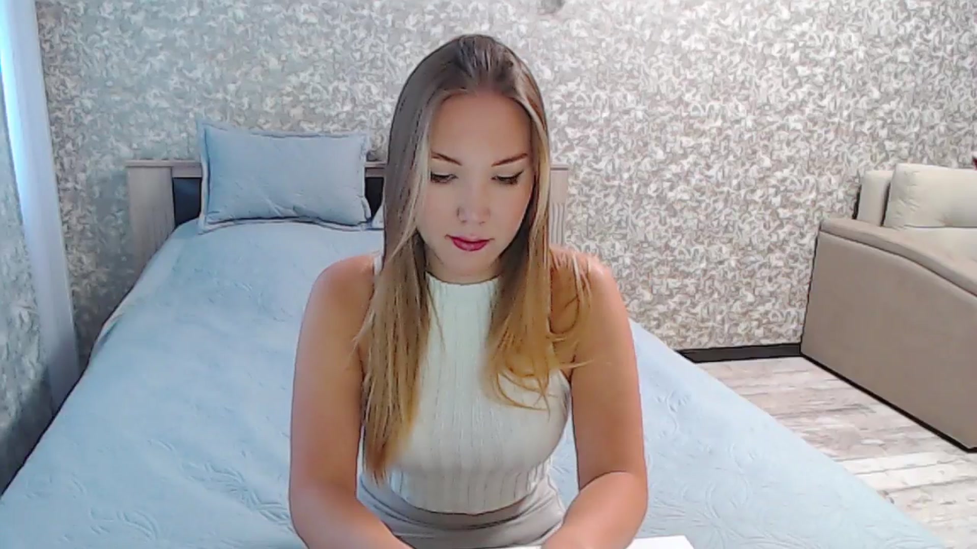 Gallery image thumbnail from YourBunny_'s myfreecams stream on, 03/19/2025, 05:42 image 2 of 20