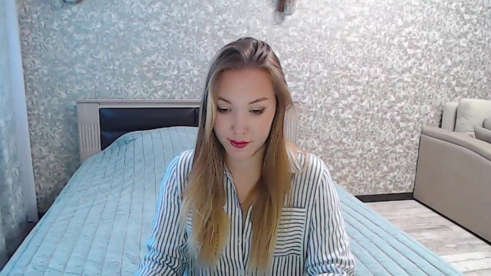 Gallery image thumbnail from YourBunny_'s myfreecams stream on, 03/21/2025, 06:42 image 13 of 20