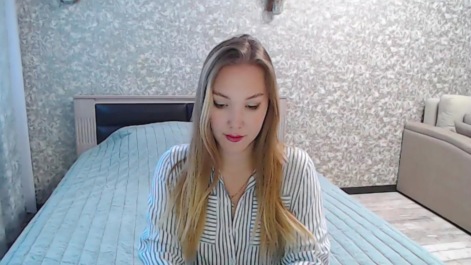 Gallery image thumbnail from YourBunny_'s myfreecams stream on, 03/21/2025, 06:42 image 16 of 20