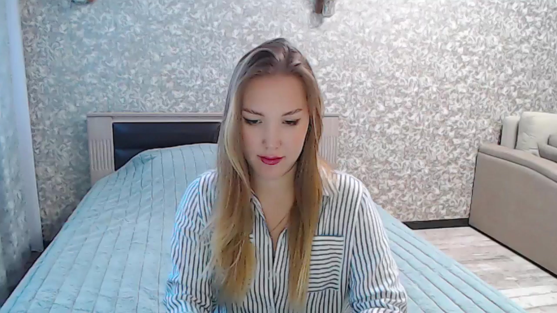 Gallery image thumbnail from YourBunny_'s myfreecams stream on, 03/21/2025, 06:42 image 10 of 20