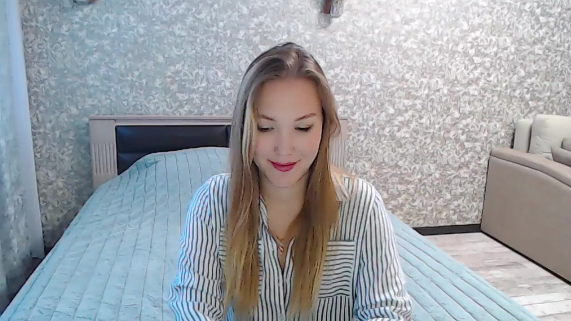 Gallery image thumbnail from YourBunny_'s myfreecams stream on, 03/21/2025, 06:42 image 14 of 20