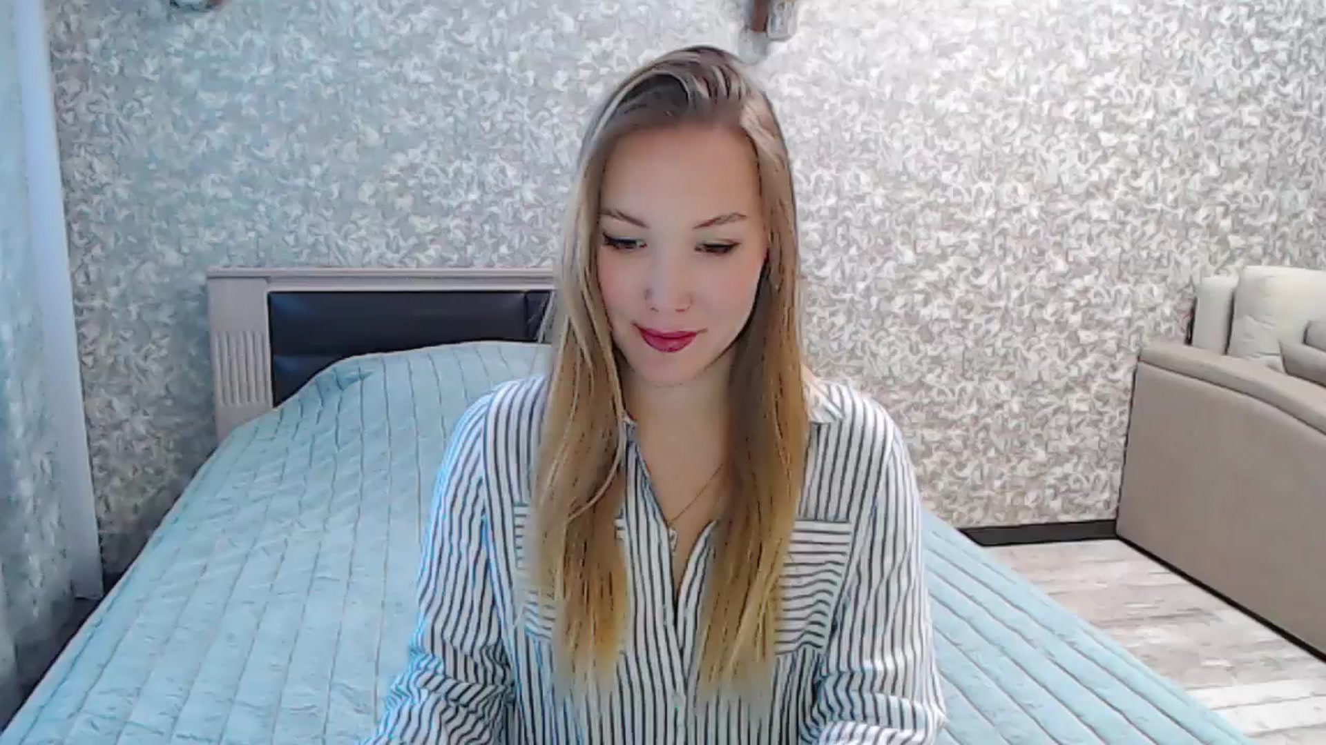 Gallery image thumbnail from YourBunny_'s myfreecams stream on, 03/21/2025, 06:42 image 1 of 20