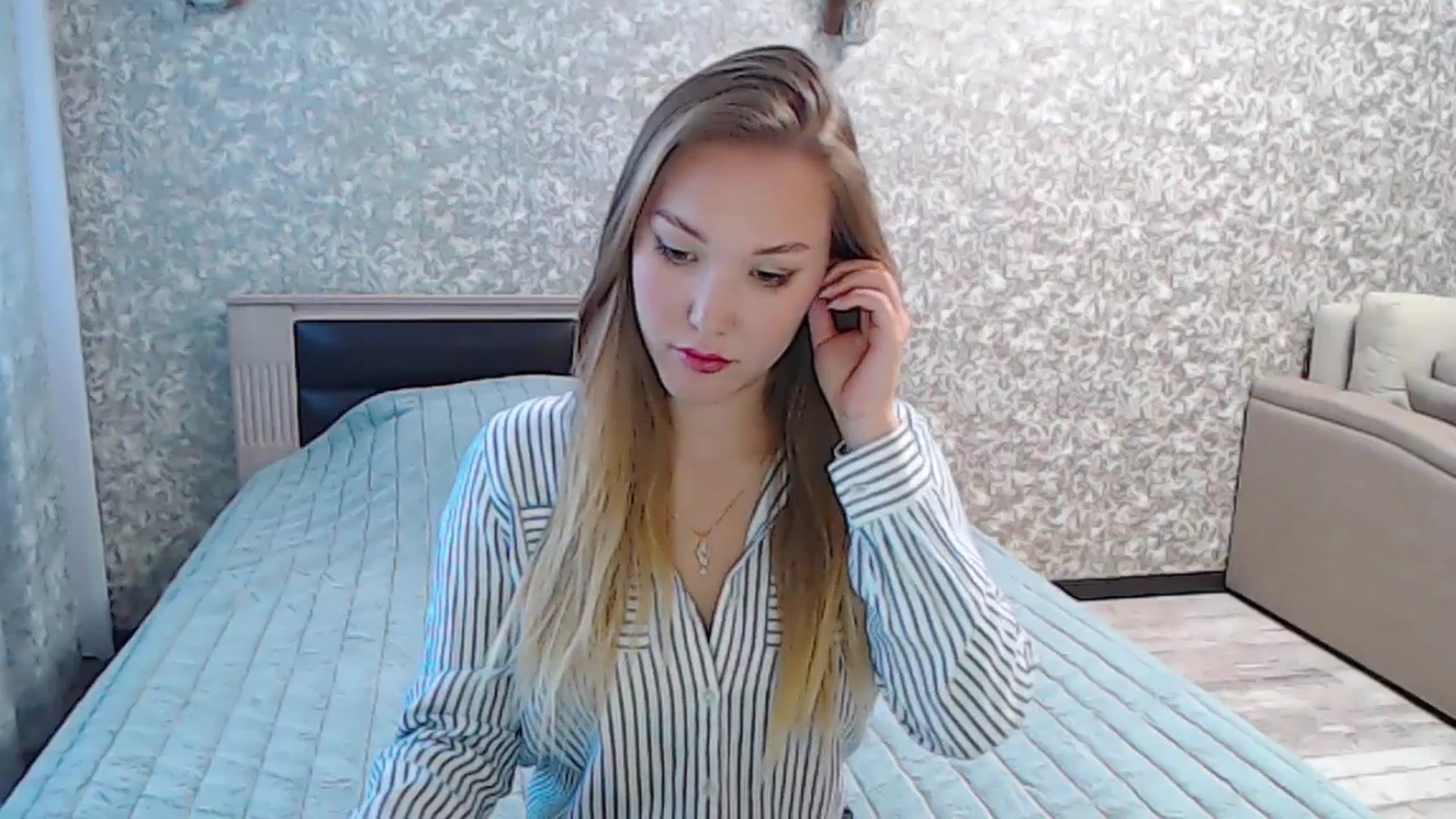 Gallery image thumbnail from YourBunny_'s myfreecams stream on, 03/21/2025, 07:38 image 11 of 20