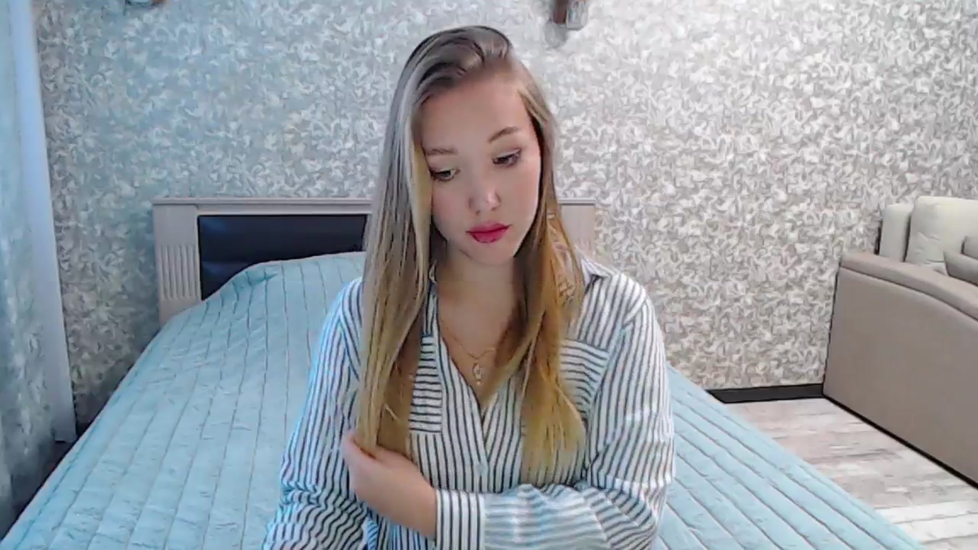 Gallery image thumbnail from YourBunny_'s myfreecams stream on, 03/21/2025, 07:38 image 5 of 20