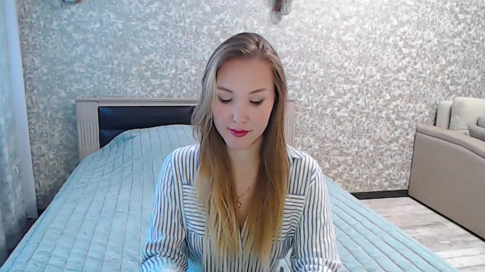 Gallery image thumbnail from YourBunny_'s myfreecams stream on, 03/21/2025, 07:38 image 14 of 20