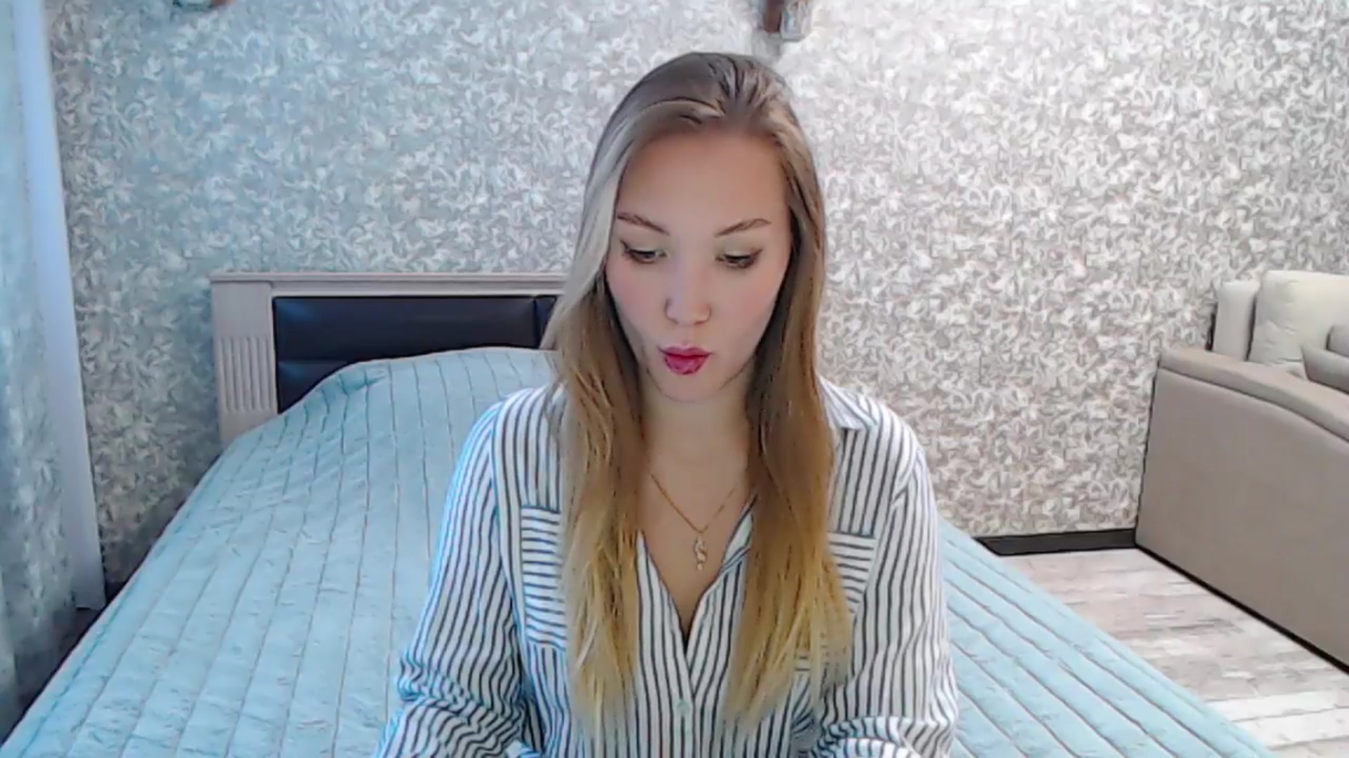Gallery image thumbnail from YourBunny_'s myfreecams stream on, 03/21/2025, 07:38 image 18 of 20