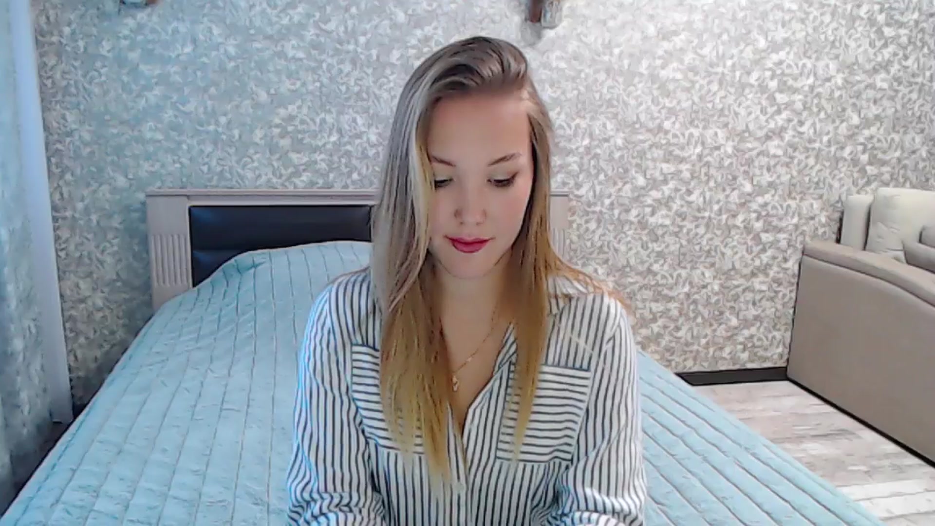 Gallery image thumbnail from YourBunny_'s myfreecams stream on, 03/21/2025, 07:38 image 3 of 20