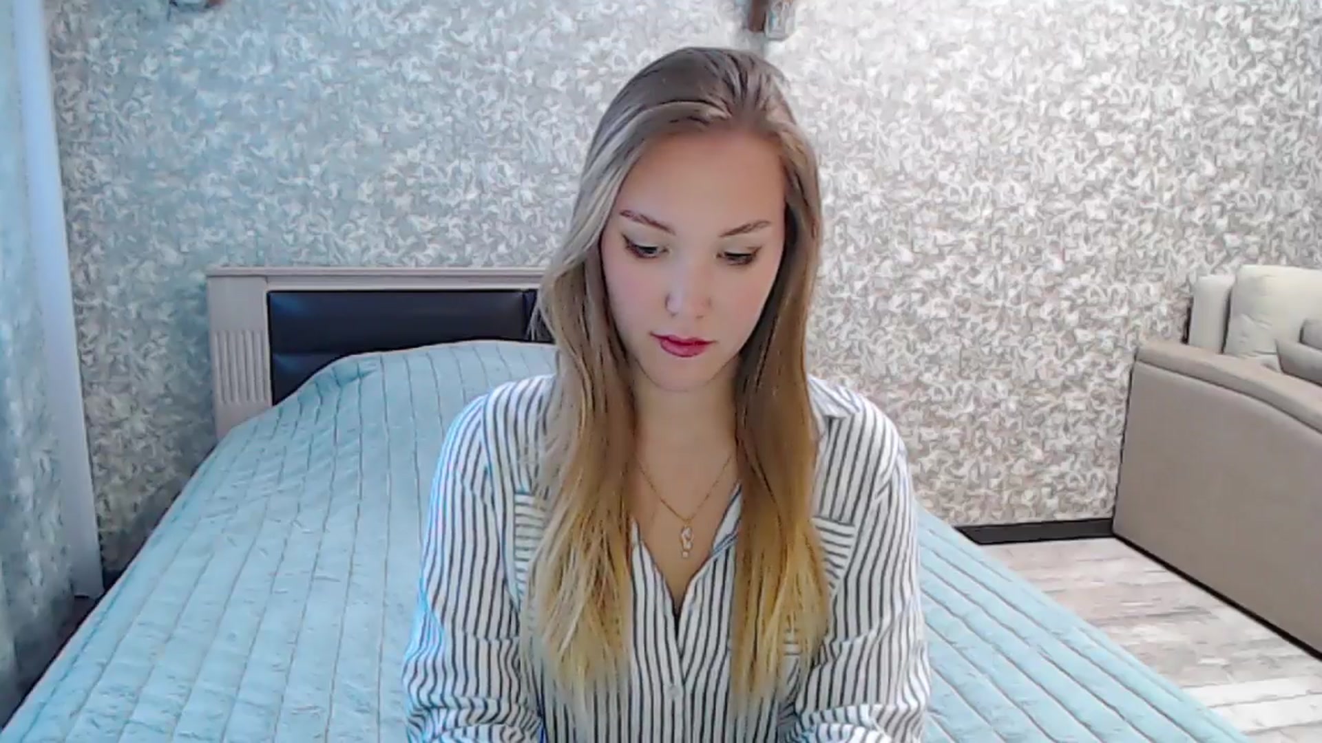 Gallery image thumbnail from YourBunny_'s myfreecams stream on, 03/21/2025, 07:38 image 17 of 20
