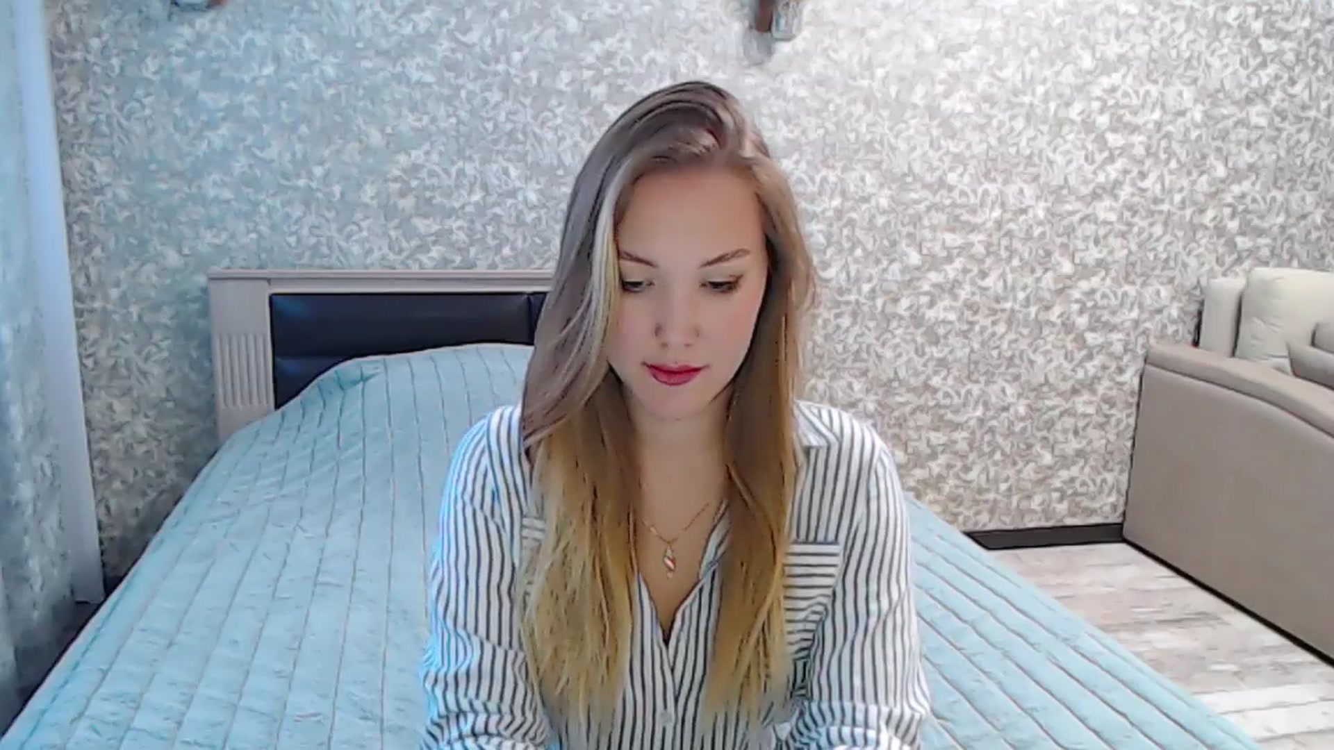 Gallery image thumbnail from YourBunny_'s myfreecams stream on, 03/21/2025, 07:38 image 13 of 20