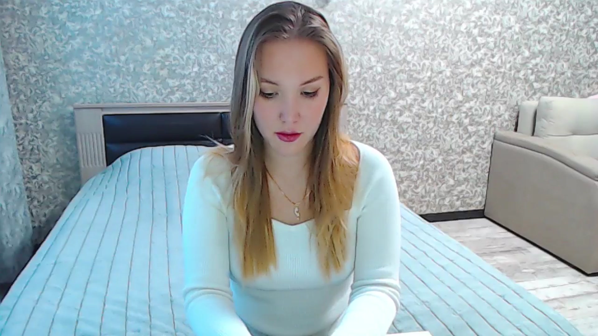 Gallery image thumbnail from YourBunny_'s myfreecams stream on, 03/25/2025, 06:46 image 6 of 20