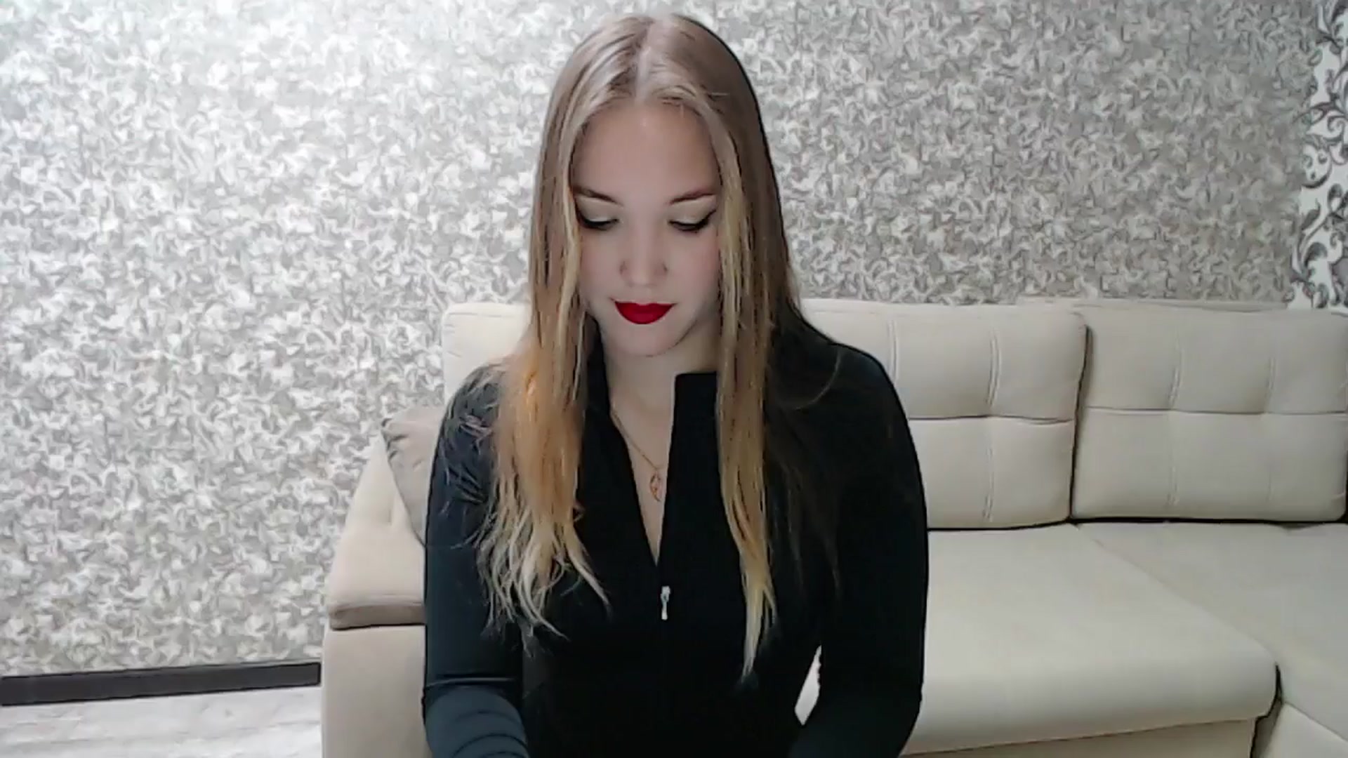 Gallery image thumbnail from YourBunny_'s myfreecams stream on, 04/17/2025, 05:45 image 7 of 20