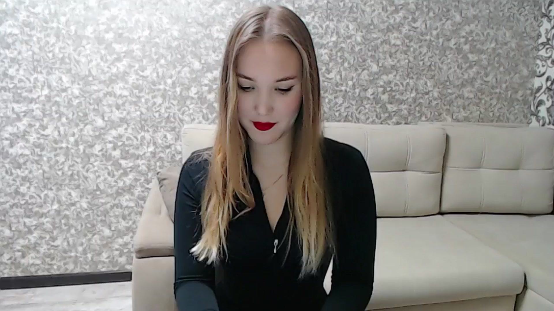 Gallery image thumbnail from YourBunny_'s myfreecams stream on, 04/17/2025, 05:45 image 17 of 20
