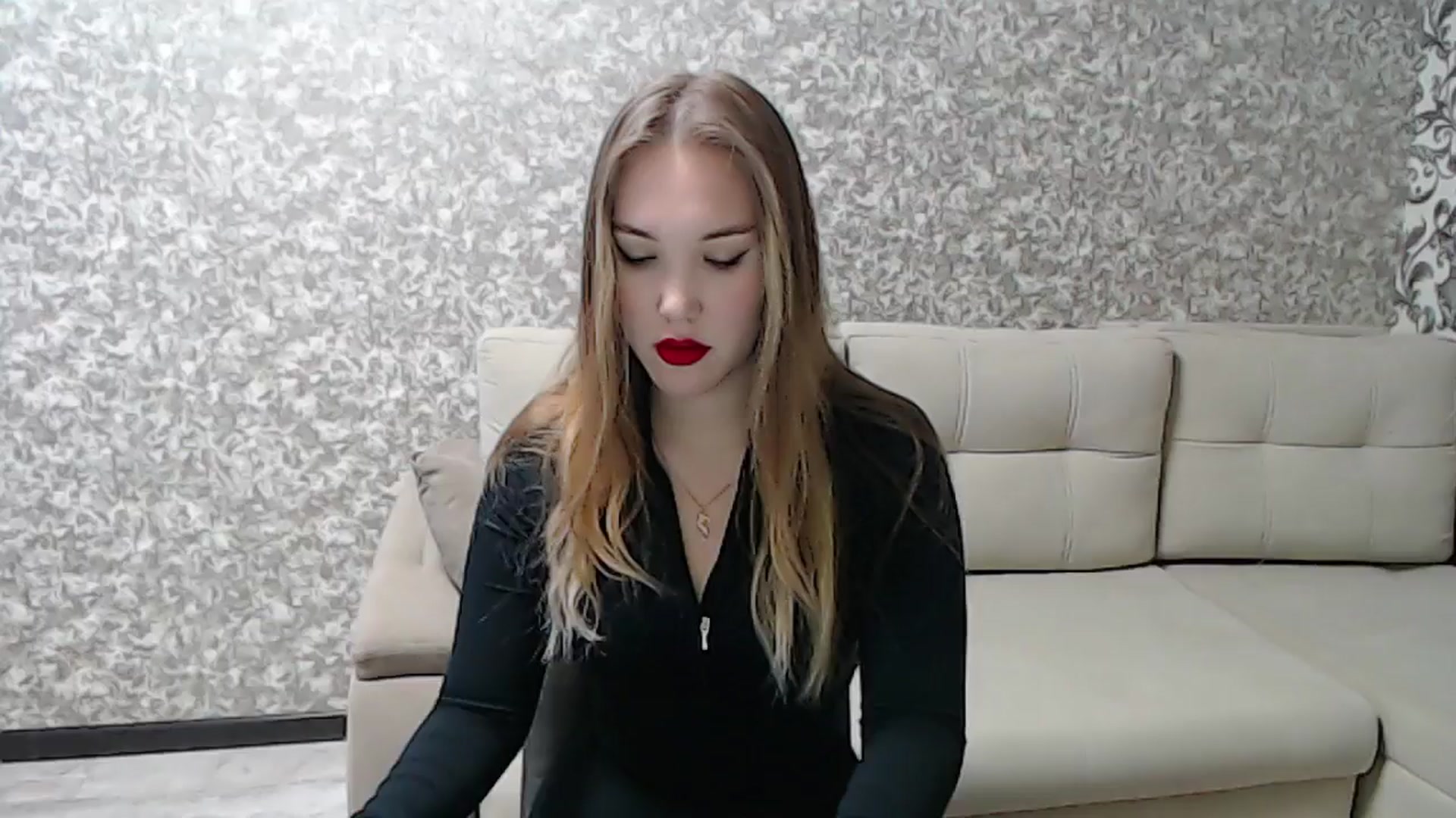 Gallery image thumbnail from YourBunny_'s myfreecams stream on, 04/17/2025, 05:45 image 1 of 20
