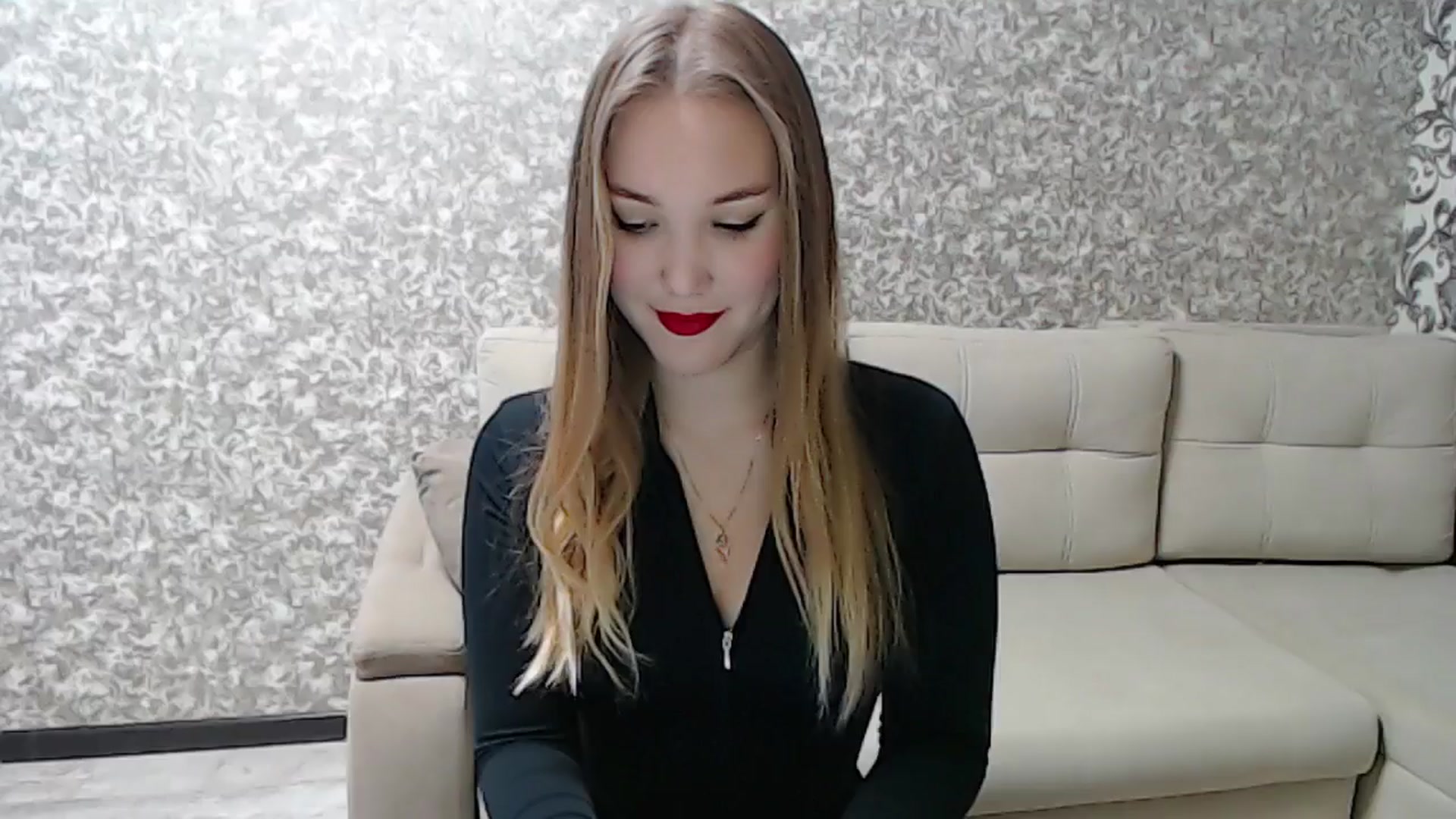 Gallery image thumbnail from YourBunny_'s myfreecams stream on, 04/17/2025, 05:45 image 19 of 20