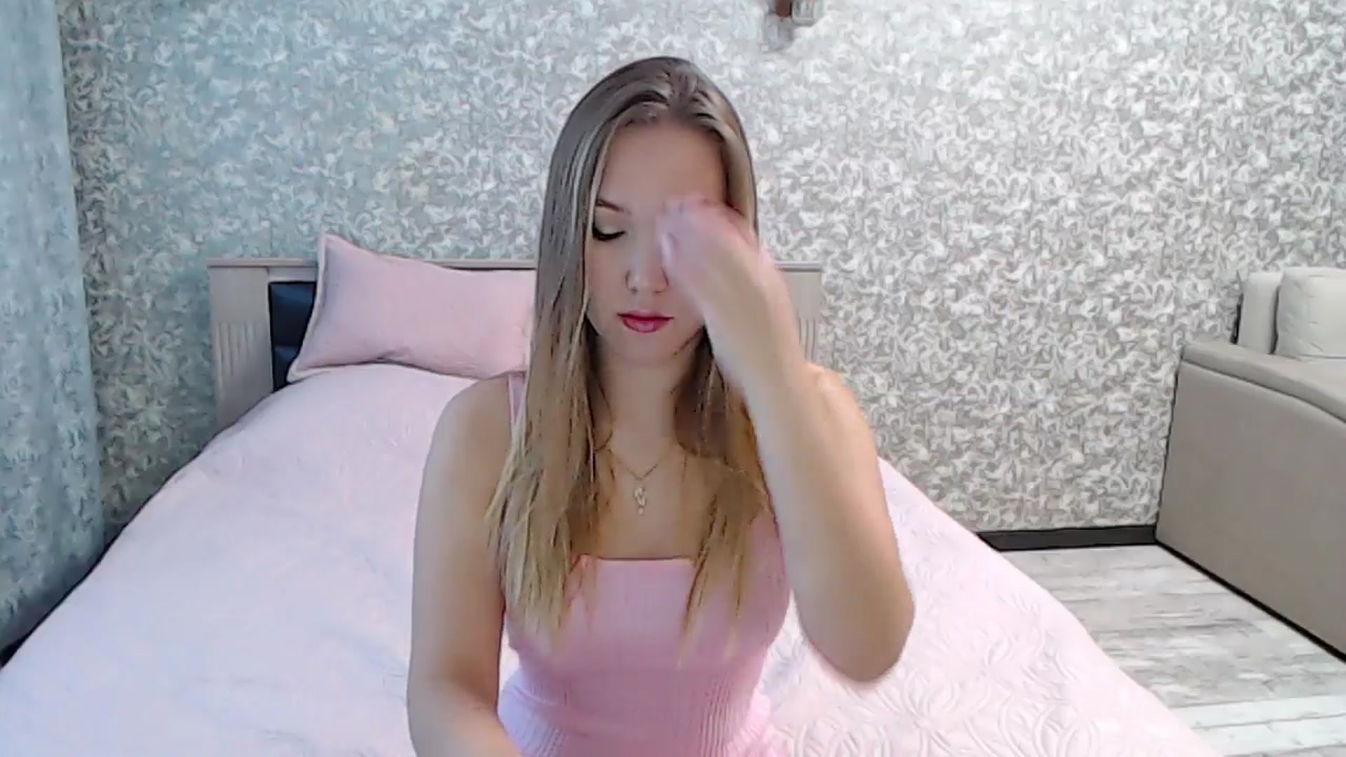 Gallery image thumbnail from YourBunny_'s myfreecams stream on, 04/24/2025, 05:58 image 16 of 20