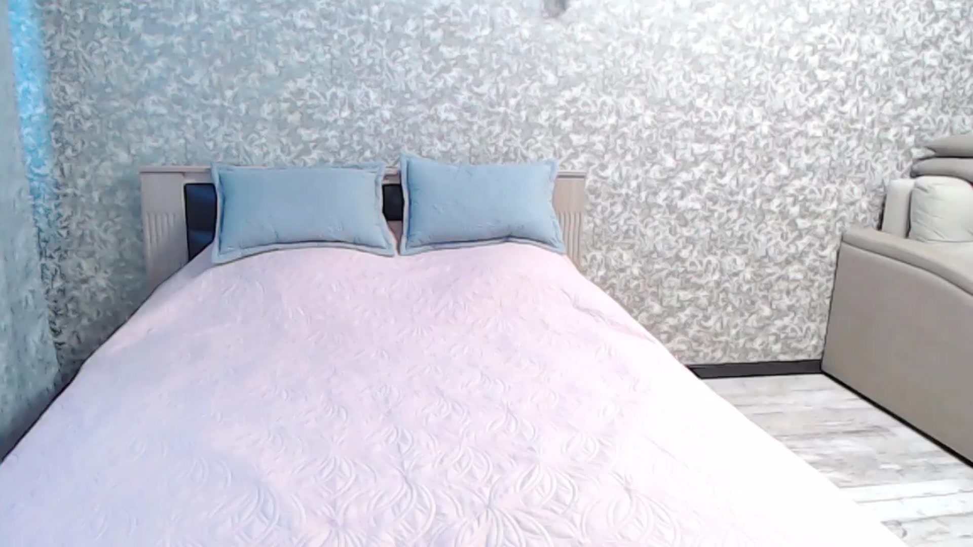 Gallery image thumbnail from YourBunny_'s myfreecams stream on, 04/29/2025, 05:16 image 10 of 20