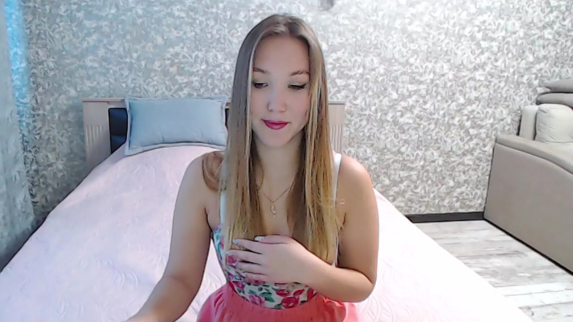Gallery image thumbnail from YourBunny_'s myfreecams stream on, 04/29/2025, 05:16 image 8 of 20